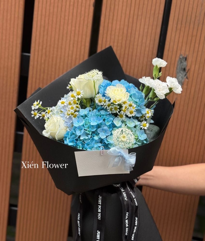 Bó Hoa Blue Charm — hoa bó: một món quà nhỏ, một niềm vui to