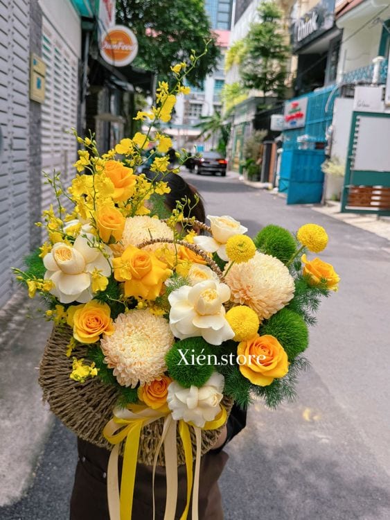 Giỏ Hoa Sáng Bừng — Giỏ Hoa