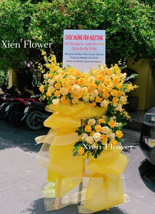 Kệ Hoa Chúc Mừng Khải Hoàn — Kệ Hoa Chúc Mừng