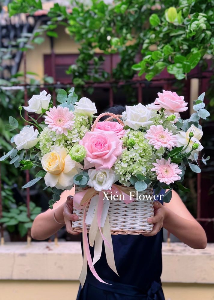 Giỏ Hoa Nắng Hồng — Giỏ Hoa