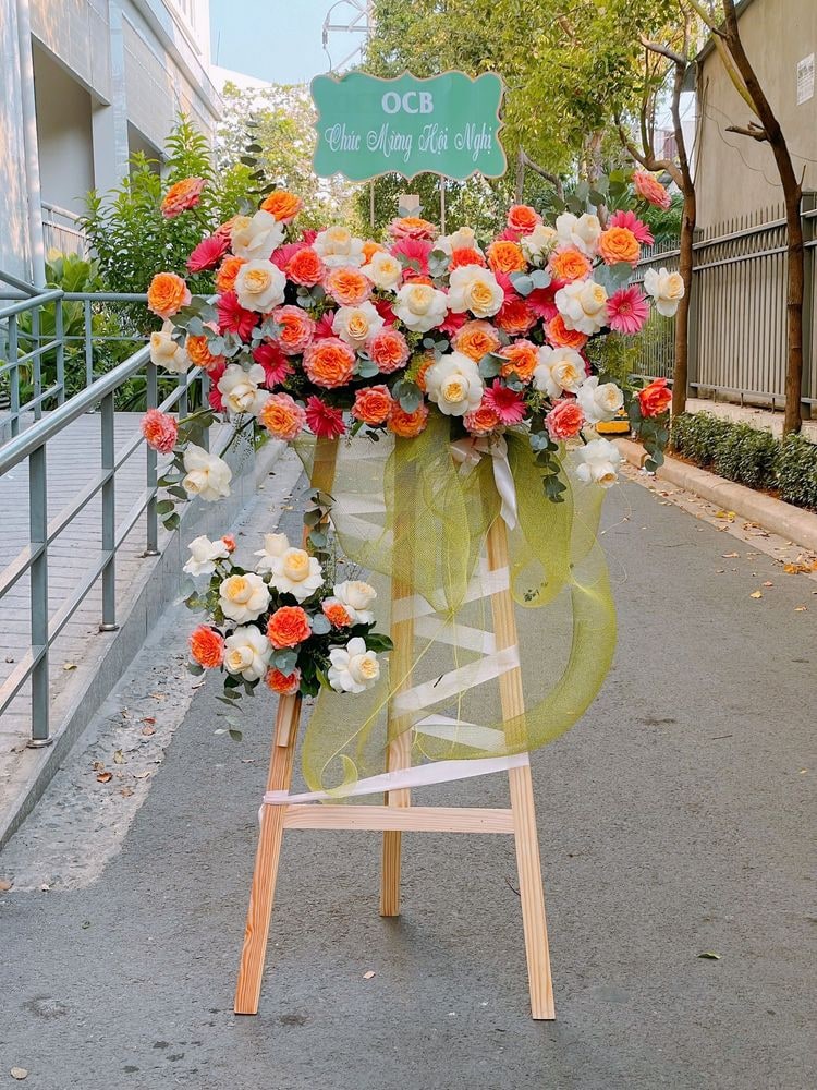 Kệ Hoa Chúc Mừng Hân Hoan — Kệ Hoa Chúc Mừng