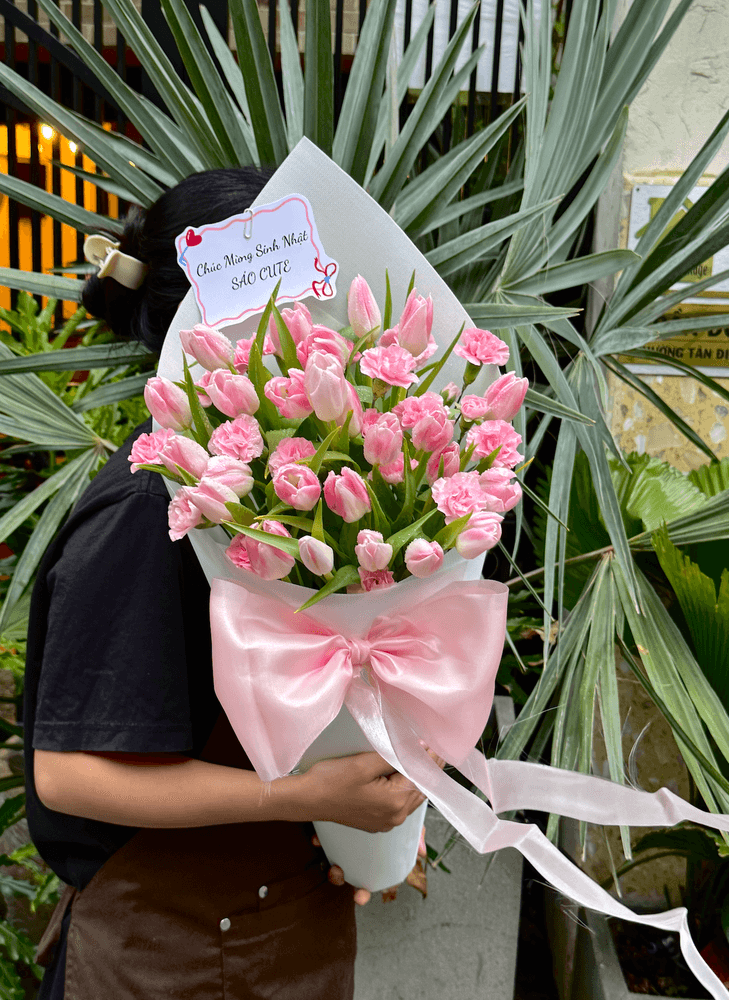 Tiểu Thư — Hoa Bó