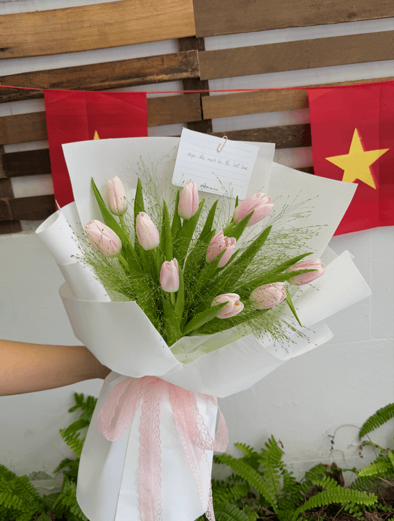 Là Thương — Hoa Bó
